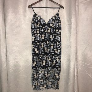 Lace midi dress